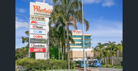 Rare park facing home with sweeping green and ocean views - Photo 4