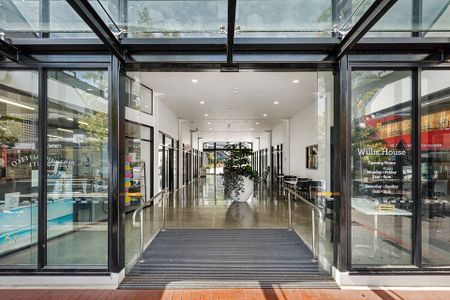Willis House - 2 bed top floor apt in the CBD - Photo 5
