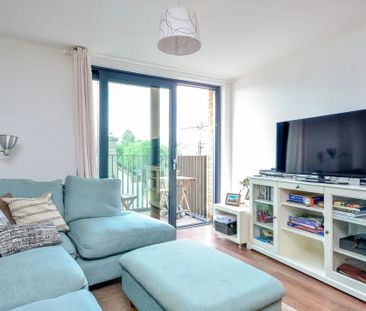 2 Bed Flat, Ottawa House, SE16 - Photo 2