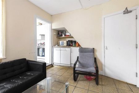 4 bedroom house to rent - Photo 3