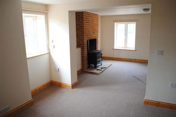 3 bedroom cottage to rent - Photo 1