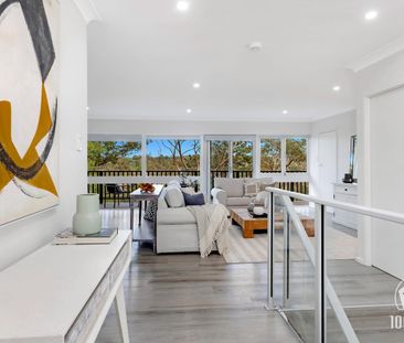 Architectural Elegance Family Sanctuary with Tranquil Surroundings. - Photo 1