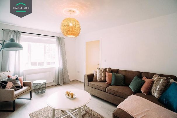 4 bedroom detached house to rent - Photo 1