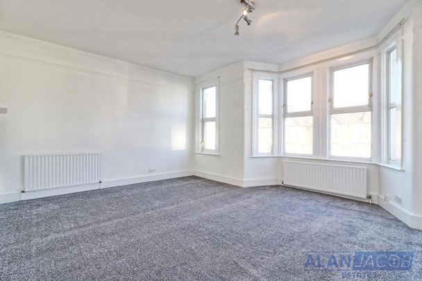 4 bedroom terraced house to rent - Photo 1