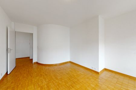 Zentrale Wohnung mit Gartensitzplatz - Foto 5