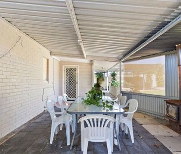 29 Simons St, Coolbellup - Photo 1