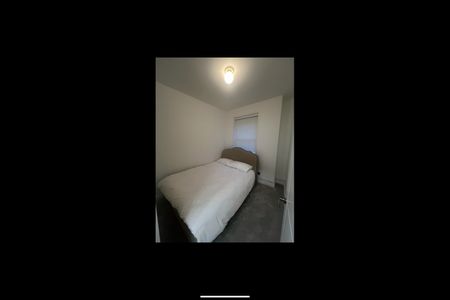 1 Bed Flat, Amersham Road, SE14 - Photo 3