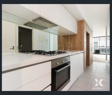 Fantastic 1-Bedroom Apartment in Vogue! - Photo 3