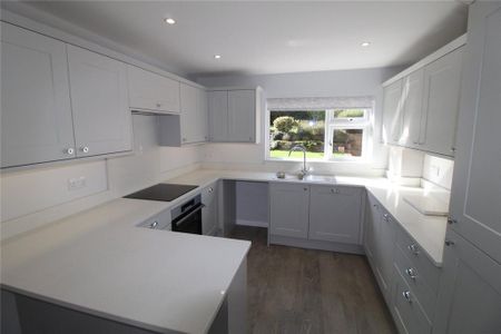 3 bedroom detached house to rent - Photo 4