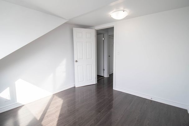 Newly Renovated 2-Bedroom Upper Unit for Rent! - Photo 1