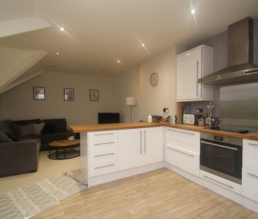 2 bedroom apartment to rent - Photo 6