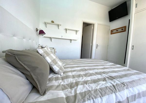 San Bartolomé de Tirajana, Canary Islands 35100