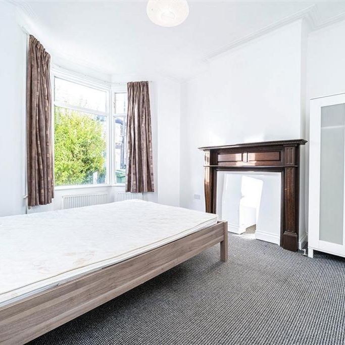 5 bedroom terraced house to rent - Photo 1