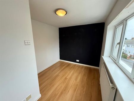 South Avenue, Doncaster, Bawtry - Photo 4