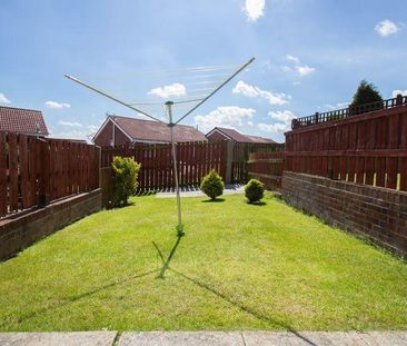 2 bedroom terraced house to rent - Photo 4