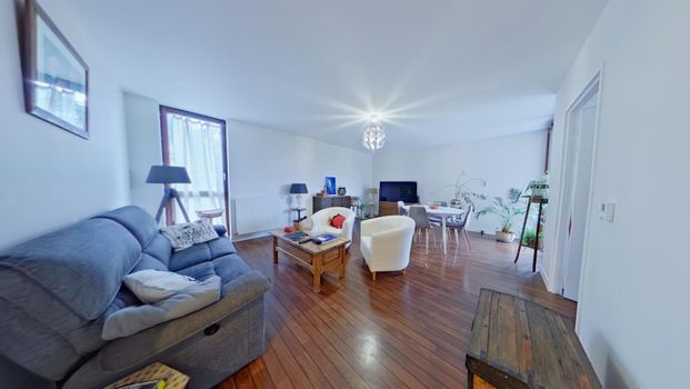 Location Appartement 4 pièces 87m² POITIERS 86000 - Photo 1