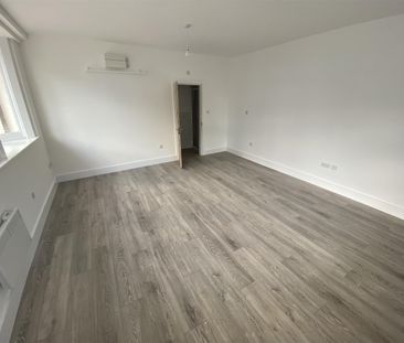 Upper Wickham Lane, Welling - Photo 1