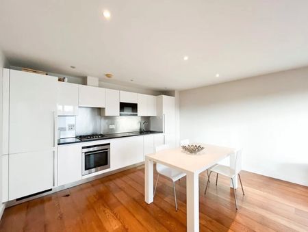 2 Bed Flat, Abbey Road, NW8 - Photo 2