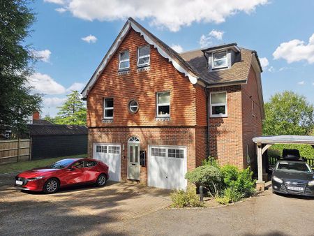 2 bedroom maisonette to rent - Photo 3