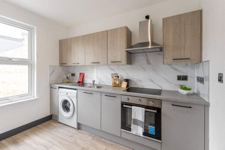 5 Bed Detached House, Mildmay Park, N1 - Photo 4