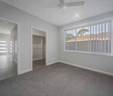 Waiting for You - Photo 2