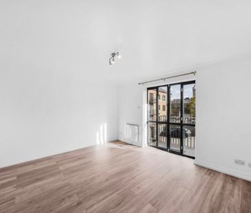 2 Bed Flat, Brunel House, E14 - Photo 1