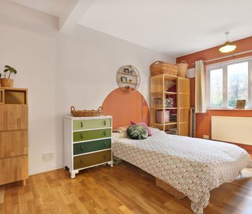 2 bedroom Flat To Let - Photo 5