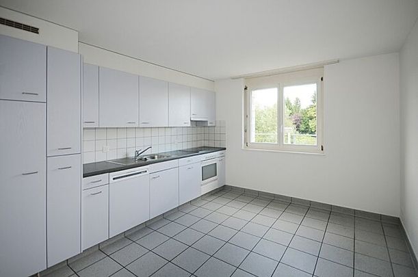 Idyllical life near the river - small house - Photo 1