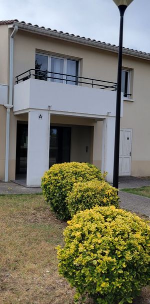 Location Appartement 3 pièces 66m² AMBARES ET LAGRAVE 33440 - Photo 1