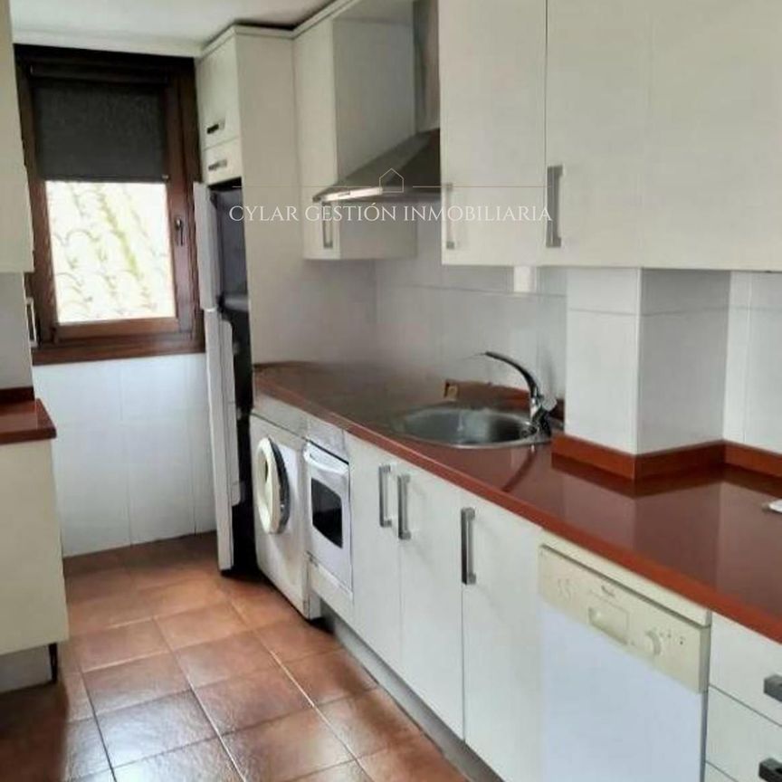 Piso de alquiler en Espoz y Mina, Barrio del Centro - Photo 1