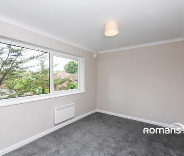 3 bedroom flat to rent - Photo 3
