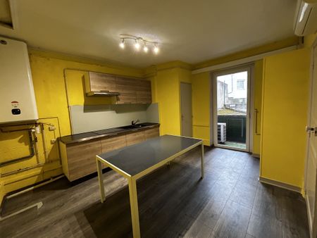 Location Appartement 2 pièces 81m² LE CREUSOT 71200 - Photo 4