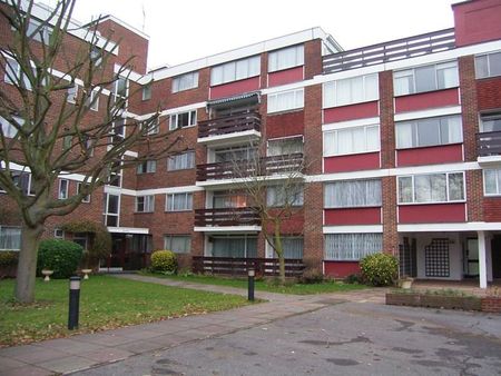 3 bedroom apartment to rent - Photo 2