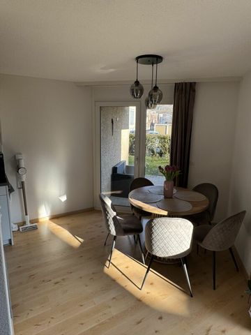 2.5 Zimmer-Wohnung mit Gartensitzplatz - Photo 3