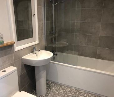 Fieldway Close - Photo 4