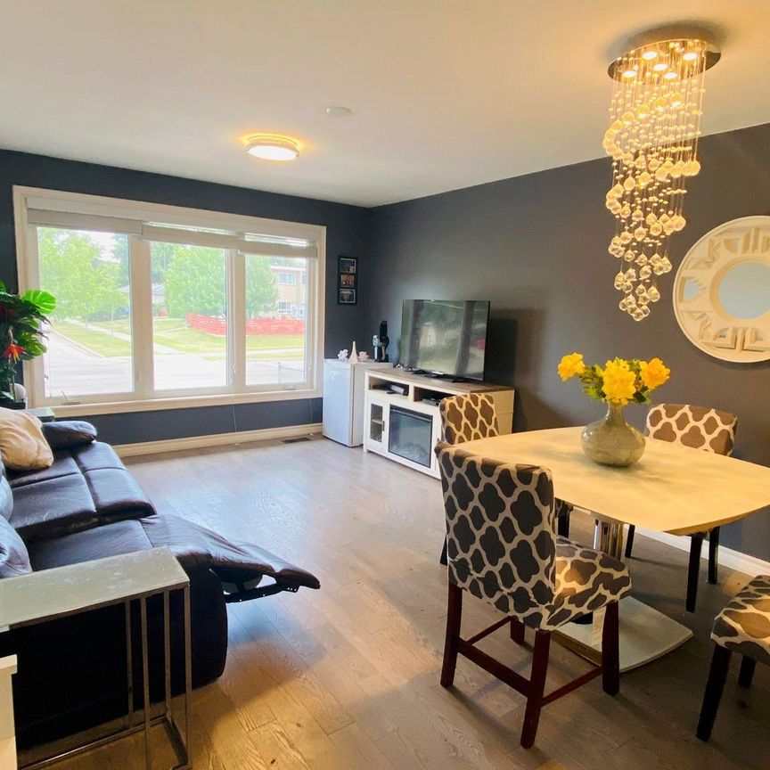 For Lease - 1601 Sandgate Crescent Unit# Main, Mississauga, Ontario - Photo 1