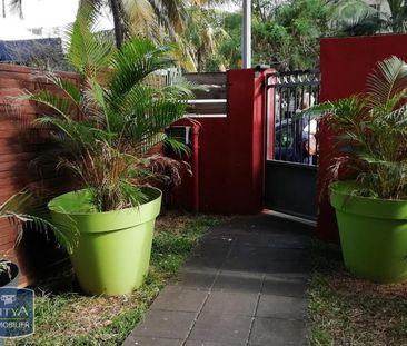 Location Appartement 1 pièce 47m² ST DENIS 97400 - Photo 5