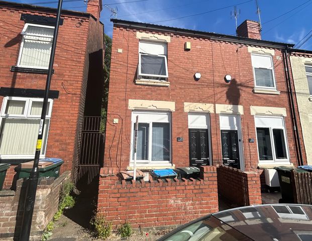 St. Georges Road Room 1 - Photo 1