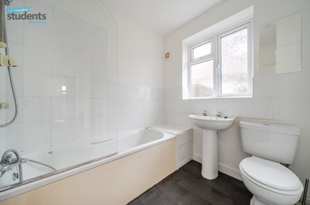 1 bedroom detached house to rent - Photo 5