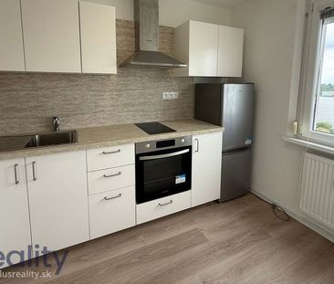 PLUS REALITY | Jednoizbový byt v centre mesta Dunajská Streda na pr... - Photo 4