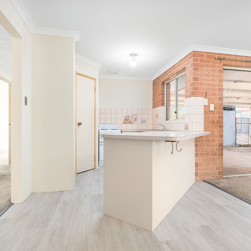 Comfortable 3 Bedroom Home - Leased - Photo 1