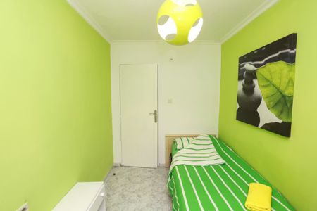 Carrer de Polo y Peyrolón, Valencia, Valencian Community 46021 - Photo 2