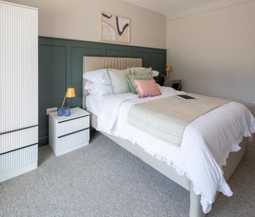 1 bedroom in a flat share to rent - Photo 3