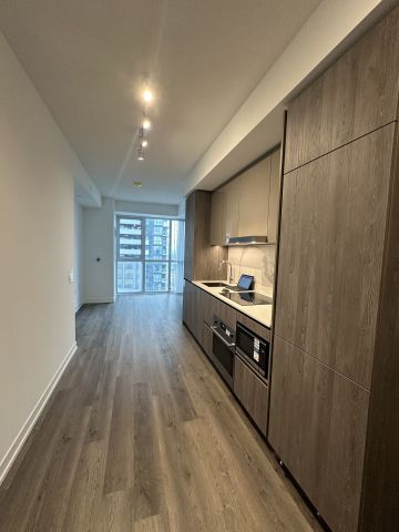 For Lease - 8 Interchange Way Unit# 4301, Vaughan, Ontario - Photo 3