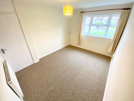 Newly Refurbished 1 Bed Maisonette To Let in Guildford - Photo 5