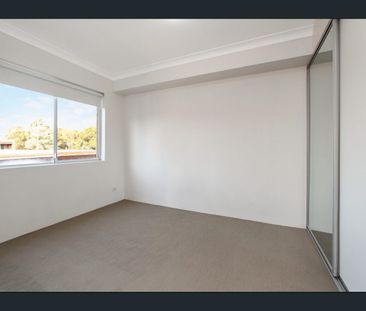 5/45 Warialda Street, Kogarah, NSW 2217 - Photo 3