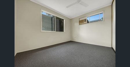 Family Living in a Quiet Cul-de-Sac - Photo 3