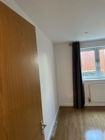 1 Bed Flat, Delamere Court, E17 - Photo 4