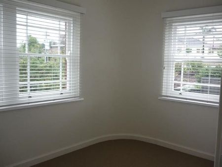 MODERN LIVING CLOSE TO THE BEACH ONE BEDROOM + STUDY - Photo 2