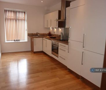 2 bedroom flat to rent - Photo 3
